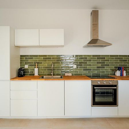 פארוס Azula Luxury Apartments מראה חיצוני תמונה